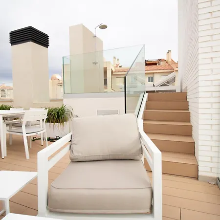 Luxury Penthouse With Private Pool شقة إل كامبيلو
