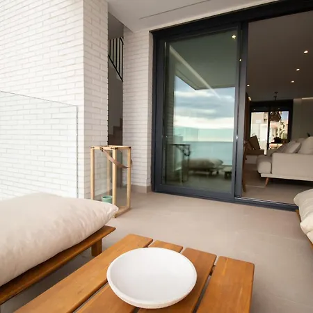 Luxury Penthouse With Private Pool شقة إل كامبيلو