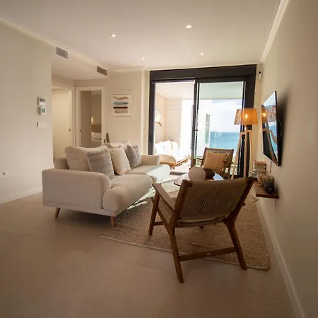 Luxury Penthouse With Private Pool *
