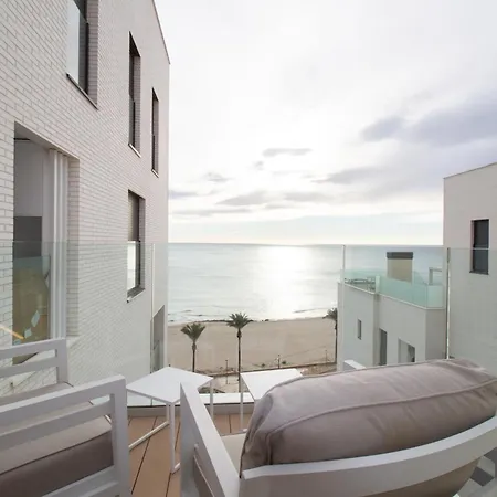 Luxury Penthouse With Private Pool شقة