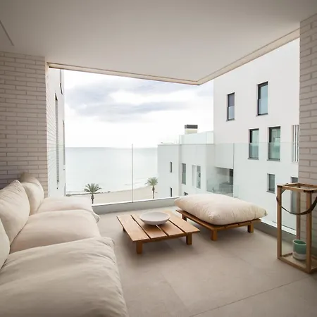 Luxury Penthouse With Private Pool *
