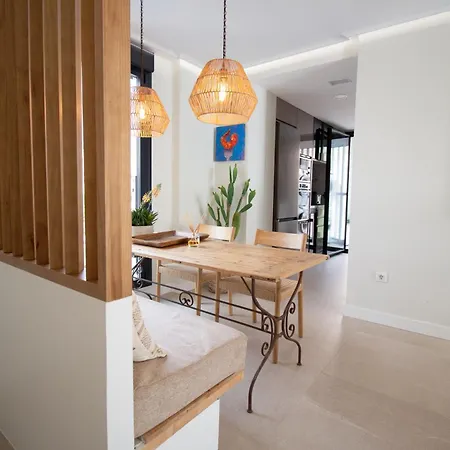 Luxury Penthouse With Private Pool شقة إل كامبيلو