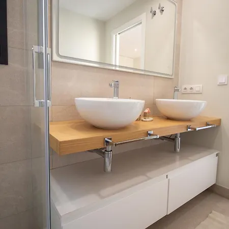 Luxury Penthouse With Private Pool شقة إل كامبيلو